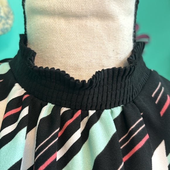 ELLE brand Multicolor Stripe Sleeveless with Pleats High Neck Blouse - Picture 2 of 8